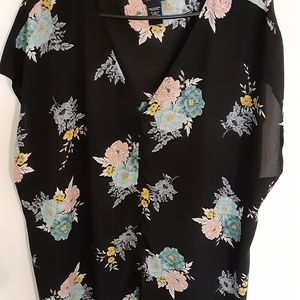 Torrid top black with floral print size 3x